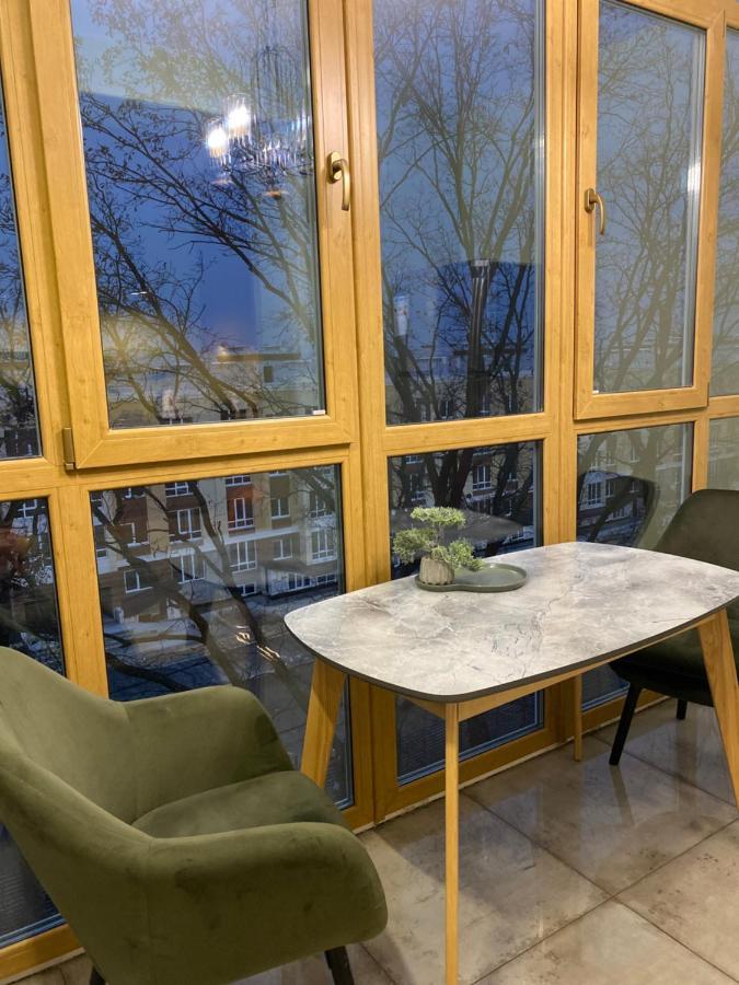 Петровский Квартал Lejlighed Petrivs'ke Eksteriør billede